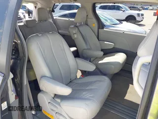 2012 Toyota Sienna XLE AAS with VIN 5TDYK3DC8CS263406, listed as a IAAI auction lot 41971770 with 186,394 mi miles. Bid and sale history available at carsss.com. Image 8.