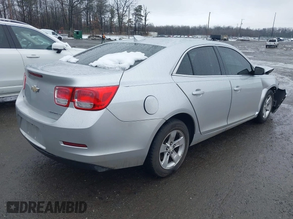 2015 Chevrolet Malibu LT with VIN 1G11C5SL2FU145714, listed as a IAAI auction lot 41554433 with 117,754 mi miles and . Bid and sale history available at DreamBid. Image 4.