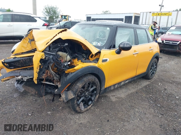 2015 MINI Hardtop 4 Door z VIN WMWXS5C54FT833253, wystawiony jako IAAI lot #42247647 z przebiegiem Nie podano mil oraz . Historia ofert i sprzedaży dostępna na DreamBid. Obrazek 16.