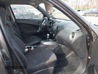 2013 Nissan Juke SL z VIN JN8AF5MV9DT215374, wystawiony jako IAAI lot #41636963 z przebiegiem Nie podano mil oraz . Historia ofert i sprzedaży dostępna na DreamBid. Obrazek 5.