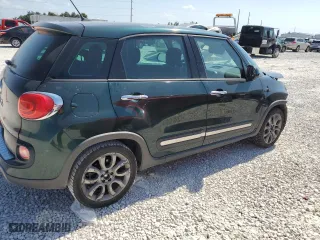 2015 FIAT 500L Urbana Trekking with VIN ZFBCFADH4FZ033219, listed as a Copart auction lot 68164704 with 70,046 mi miles and Salvage Title. Bid and sale history available at carsss.com. Image 3.