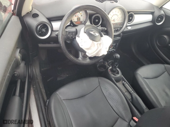 2013 MINI Cooper Hardtop with VIN WMWSU3C53DT548789, listed as a Copart auction lot 86275734 with 104,795 mi miles and Salvage Title. Bid and sale history available at carsss.com. Image 8.