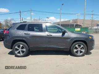 2019 Jeep Cherokee Limited z VIN 1C4PJMDX5KD250730, wystawiony jako IAAI lot #42072064 z przebiegiem 71 183 mil mil oraz . Historia ofert i sprzedaży dostępna na DreamBid. Obrazek 13.