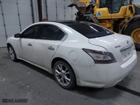 2012 Nissan Maxima 3.5 S with VIN 1N4AA5AP6CC864201, listed as a IAAI auction lot 41158111 with 140,602 mi miles. Bid and sale history available at carsss.com. Image 3.