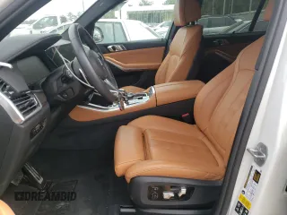 2022 BMW X5 xDrive40i with VIN 5UXCR6C01N9M04752, listed as a Copart auction lot 67649712 with 8,831 mi miles. Bid and sale history available at carsss.com. Image 7.