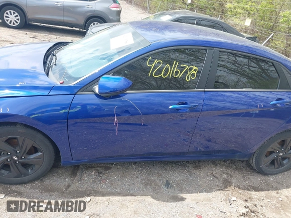2021 Hyundai Elantra SEL z VIN 5NPLM4AG7MH045336, wystawiony jako IAAI lot #42016788 z przebiegiem 81 401 mil mil oraz . Historia ofert i sprzedaży dostępna na DreamBid. Obrazek 14.