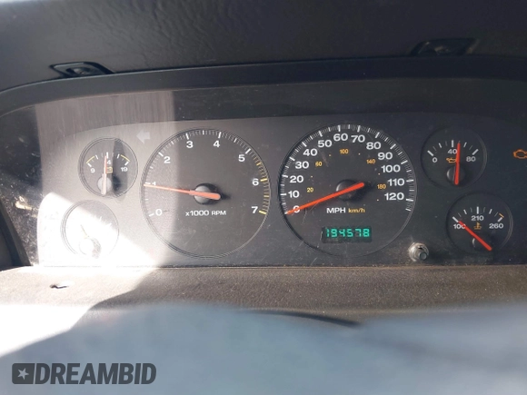 2001 Jeep Grand Cherokee Laredo with VIN 1J4GW48N61C642351, listed as a IAAI auction lot 41783127 with 194,578 mi miles and . Bid and sale history available at DreamBid. Image 7.