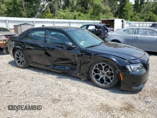 2018 Chrysler 300 Touring z VIN 2C3CCAAG9JH341047, wystawiony jako Copart lot #55899205 z przebiegiem 24 658 mil mil oraz Szkoda całkowita • Salvage title. Historia ofert i sprzedaży dostępna na DreamBid. Obrazek 4.