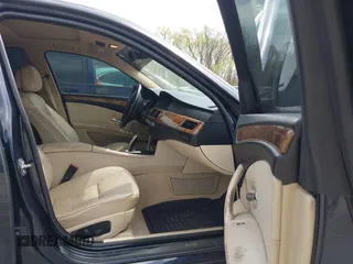 2010 BMW 5 Series 528i with VIN WBANU5C53AC129295, listed as a IAAI auction lot 42004350 with 183,252 mi miles and . Bid and sale history available at carsss.com. Image 5.