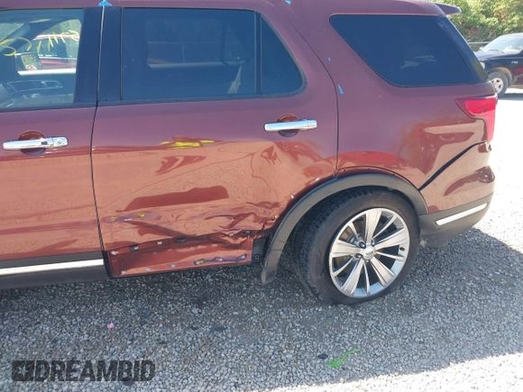 2018 Ford Explorer Limited with VIN 1FM5K8F82JGC13385, listed as a IAAI auction lot 42095711 with 82,165 mi miles and . Bid and sale history available at carsss.com. Image 6.