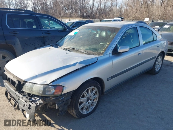 2004 Volvo S60 with VIN YV1RS59V942385429, listed as a IAAI auction lot 41659823 with 187,327 mi miles. Bid and sale history available at carsss.com. Image 2.