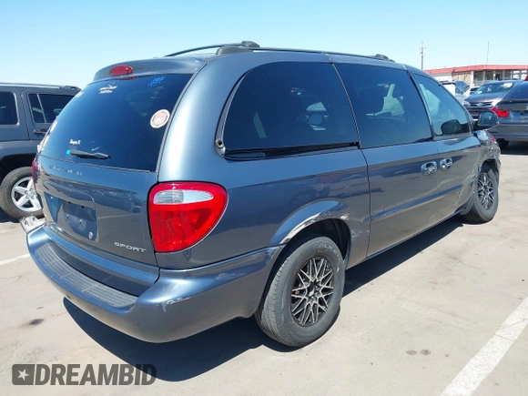 2001 Dodge Caravan Sport with VIN 2B4GP44351R298698, listed as a IAAI auction lot 42035781 with 203,496 mi miles and . Bid and sale history available at DreamBid. Image 4.