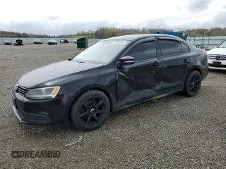 2011 Volkswagen Jetta SE с VIN 3VWBX7AJ4BM394068, выставлен на аукционе Copart как лот 47985244 с пробегом 262 184 миль миль и На запчасти • Non repairable. История ставок и продаж доступна на DreamBid. Изображение 1.