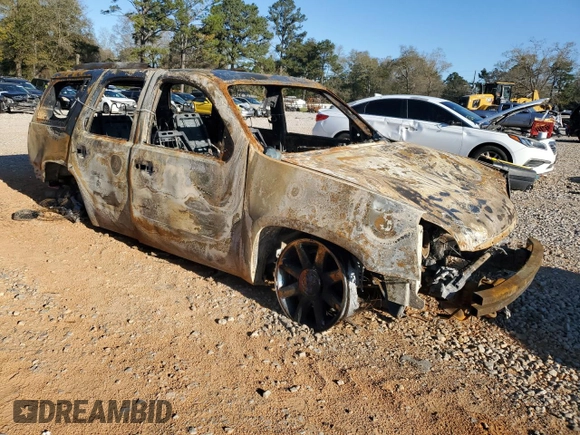2013 GMC Yukon Denali with VIN 1GKS1EEF0DR308968, listed as a Copart auction lot 48947245 with 0 mi miles and Salvage Title. Bid and sale history available at carsss.com. Image 4.