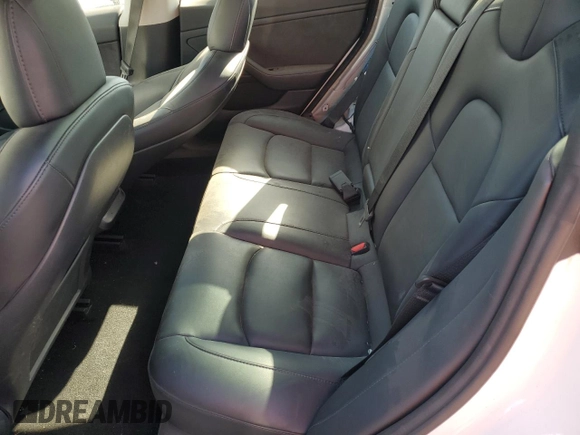 2023 Tesla Model 3 z VIN 5YJ3E1EA7PF430495, wystawiony jako Copart lot #64046515 z przebiegiem 32 829 mil mil oraz Szkoda całkowita • Salvage title. Historia ofert i sprzedaży dostępna na DreamBid. Obrazek 10.