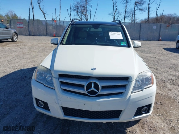 2012 Mercedes-Benz GLK-Class GLK 350 with VIN WDCGG8HB3CF765830, listed as a IAAI auction lot 41831266 with 149,204 mi miles. Bid and sale history available at carsss.com. Image 12.