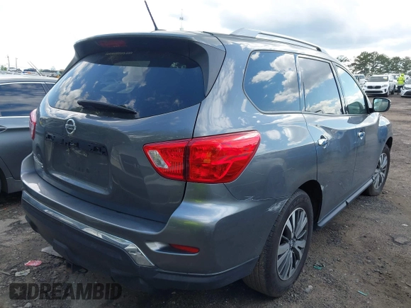 2018 Nissan Pathfinder SL with VIN 5N1DR2MN2JC641929, listed as a IAAI auction lot 42007326 with 176,024 mi miles. Bid and sale history available at carsss.com. Image 4.