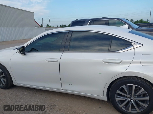 2020 Lexus ES 350 с VIN 58ADZ1B12LU074816, выставлен на аукционе IAAI как лот 42163025 с пробегом 112 060 миль миль и . История ставок и продаж доступна на DreamBid. Изображение 14.