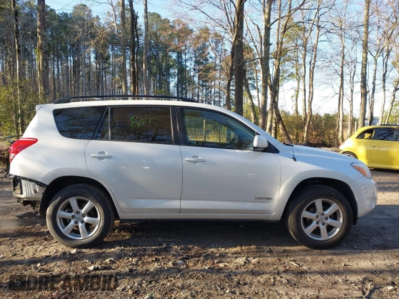 2008 Toyota RAV4 Ltd with VIN JTMZD31V285115124, listed as a IAAI auction lot 41769176 with 125,323 mi miles. Bid and sale history available at carsss.com. Image 14.