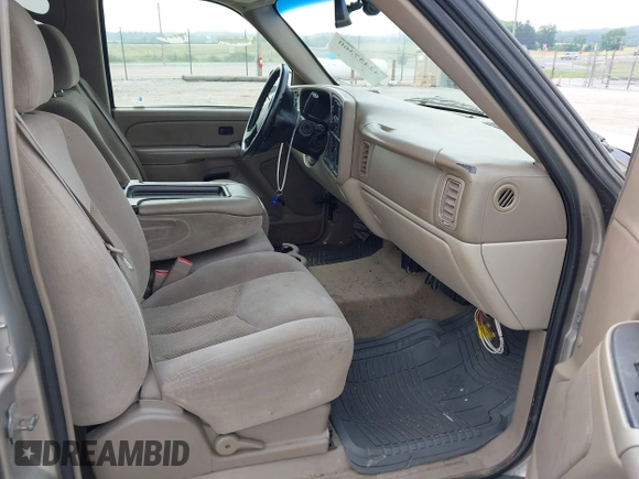 2005 Chevrolet Suburban Z71 z VIN 3GNFK16Z15G178686, wystawiony jako IAAI lot #42437360 z przebiegiem 262 094 mil mil oraz . Historia ofert i sprzedaży dostępna na DreamBid. Obrazek 5.