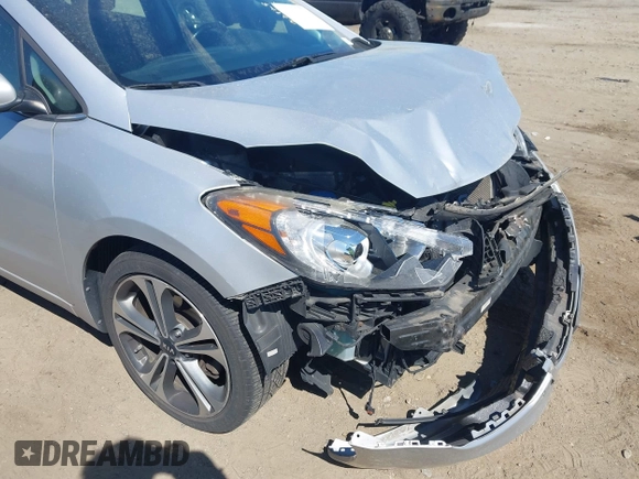 2016 Kia Forte EX with VIN KNAFX5A81G5629252, listed as a IAAI auction lot 41898977 with 92,792 mi miles and . Bid and sale history available at DreamBid. Image 6.