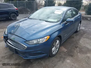 2018 Ford Fusion Hybrid SE with VIN 3FA6P0LU6JR220092, listed as a IAAI auction lot 41641392 with 121,810 mi miles. Bid and sale history available at carsss.com. Image 17.