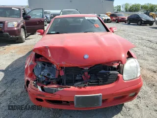 2001 Mercedes-Benz SLK 230/320 z VIN WDBKK65F01F214146, wystawiony jako Copart lot #53469645 z przebiegiem 88 119 mil mil oraz Szkody całkowita. Historia ofert i sprzedaży dostępna na DreamBid. Obrazek 5.