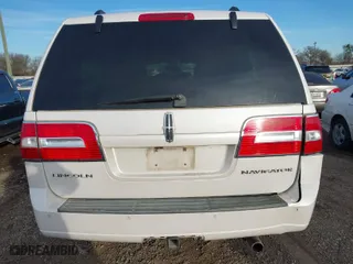 2010 Lincoln Navigator with VIN 5LMJJ2J55AEJ08571, listed as a IAAI auction lot 41400627 with 254,067 mi miles. Bid and sale history available at carsss.com. Image 17.