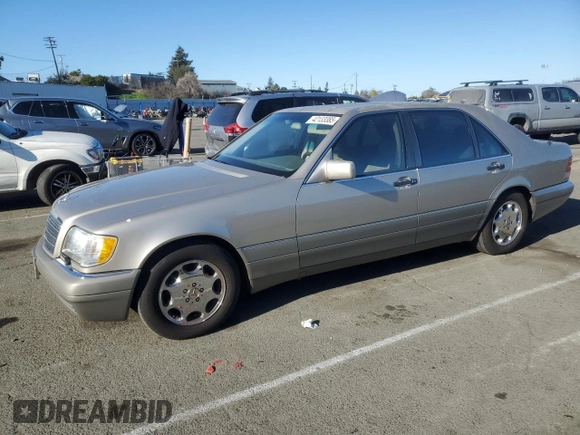 1995 Mercedes-Benz S with VIN WDBGA51E4SA202452, listed as a Copart auction lot 42133385 with 165,561 mi miles and Clean Title. Bid and sale history available at DreamBid. Image 1.