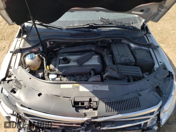 2016 Volkswagen CC Sport with VIN WVWBP7AN4GE504085, listed as a Copart auction lot 65560333 with 100,772 mi miles. Bid and sale history available at carsss.com. Image 11.