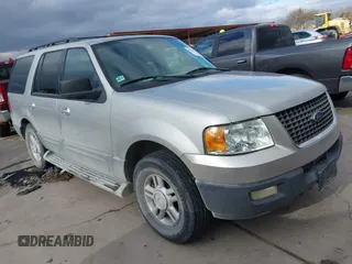 2006 Ford Expedition Special Service with VIN 1FMPU15526LA97931, listed as a IAAI auction lot 41296168 with 160,669 mi miles. Bid and sale history available at carsss.com. Image 1.