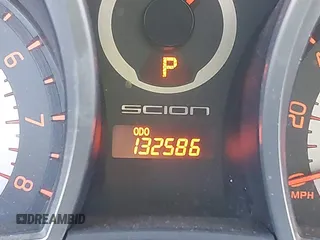 2015 Scion tC z VIN JTKJF5C74FJ010874, wystawiony jako IAAI lot #41496551 z przebiegiem 132 586 mil mil oraz . Historia ofert i sprzedaży dostępna na DreamBid. Obrazek 15.