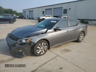 2019 Nissan Altima S z VIN 1N4BL4BV0KC143070, wystawiony jako Copart lot #57591535 z przebiegiem 104 764 mil mil oraz Szkoda całkowita • Salvage title. Historia ofert i sprzedaży dostępna na DreamBid. Obrazek 1.