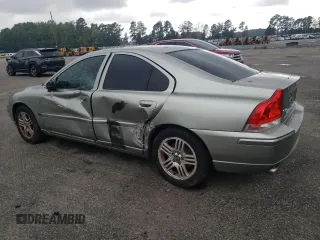 2006 Volvo S60 2.5L Turbo with VIN YV1RS592762555327, listed as a Copart auction lot 71220294 with 171,250 mi miles and Salvage Title. Bid and sale history available at carsss.com. Image 2.
