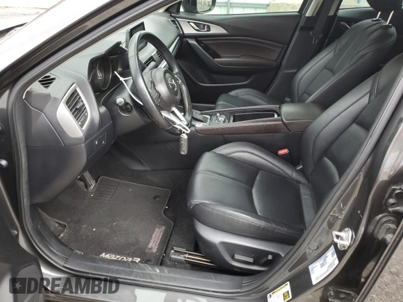 2018 Mazda 3 Touring z VIN 3MZBN1V38JM257681, wystawiony jako Copart lot #49357274 z przebiegiem 48 953 mil mil oraz Szkoda całkowita • Salvage title. Historia ofert i sprzedaży dostępna na DreamBid. Obrazek 7.