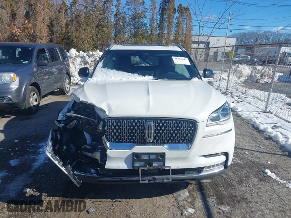 2021 Lincoln Aviator Reserve with VIN 5LM5J7XC3MGL08085, listed as a IAAI auction lot 41482512 with 61,248 mi miles and . Bid and sale history available at DreamBid. Image 12.