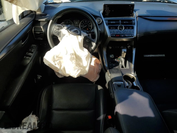 2019 Lexus NX 300 z VIN JTJYARBZ0K2141851, wystawiony jako Copart lot #52007765 z przebiegiem 121 995 mil mil oraz Szkoda całkowita • Salvage title. Historia ofert i sprzedaży dostępna na DreamBid. Obrazek 8.