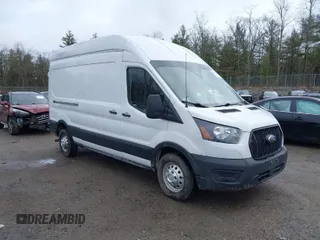2022 Ford Transit z VIN 1FTBW2X84NKA57747, wystawiony jako IAAI lot #41839760 z przebiegiem 51 996 mil mil oraz . Historia ofert i sprzedaży dostępna na DreamBid. Obrazek 1.