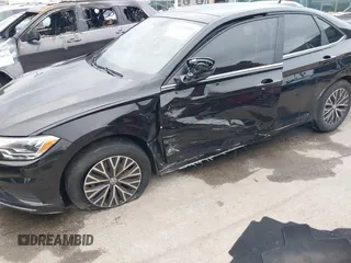 2020 Volkswagen Jetta S с VIN 3VWC57BU1LM096193, выставлен на аукционе IAAI как лот 40239233 с пробегом 35 564 миль миль и . История ставок и продаж доступна на DreamBid. Изображение 6.