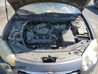 2005 Chrysler Sebring Touring z VIN 1C3EL55R55N625039, wystawiony jako Copart lot #58078465 z przebiegiem 158 906 mil mil oraz Tytuł czysty. Historia ofert i sprzedaży dostępna na DreamBid. Obrazek 11.