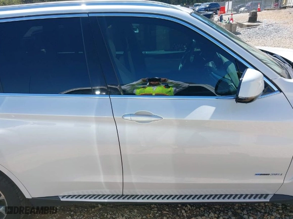 2017 BMW X5 sDrive35i with VIN 5UXKR2C39H0U23699, listed as a IAAI auction lot 41769360 with 34,021 mi miles. Bid and sale history available at carsss.com. Image 14.