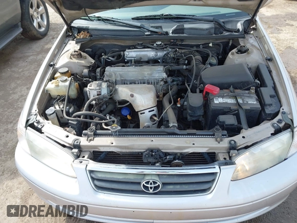 2001 Toyota Camry CE with VIN 4T1BG22K51U110482, listed as a IAAI auction lot 41937181 with 204,334 mi miles. Bid and sale history available at carsss.com. Image 10.