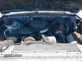 1990 GMC Suburban with VIN 1GKGR26NXLF528203, listed as a IAAI auction lot 42731684 with 185,736 mi miles and . Bid and sale history available at DreamBid. Image 10.
