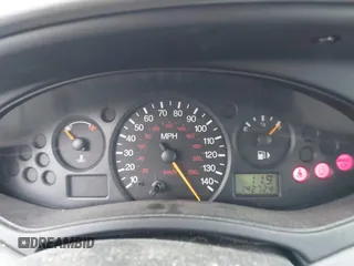 2003 Ford Focus SE Fleet z VIN 1FAFP36323W191551, wystawiony jako IAAI lot #42498013 z przebiegiem 142 724 mil mil oraz . Historia ofert i sprzedaży dostępna na DreamBid. Obrazek 7.