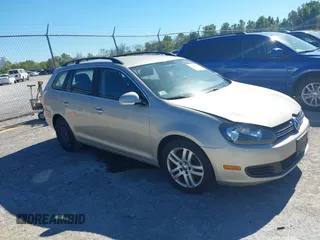 2013 Volkswagen Jetta TDI w/Sunroof & Nav z VIN 3VWPL7AJ0DM607263, wystawiony jako IAAI lot #40528888 z przebiegiem 117 814 mil mil oraz . Historia ofert i sprzedaży dostępna na DreamBid. Obrazek 1.