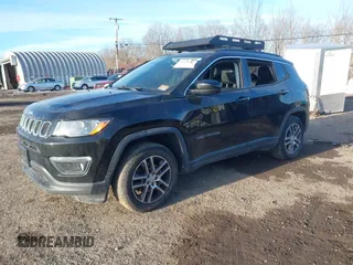 2018 Jeep Compass Altitude with VIN 3C4NJDBB5JT117506, listed as a IAAI auction lot 41447381 with 93,577 mi miles and . Bid and sale history available at carsss.com. Image 17.