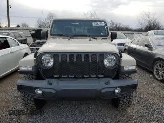 2022 Jeep Gladiator Willys with VIN 1C6JJTAM1NL167355, listed as a Copart auction lot 89052495 with 11,378 mi miles and Clean Title. Bid and sale history available at carsss.com. Image 5.