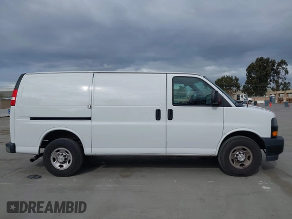 2020 Chevrolet Express Cargo с VIN 1GCWGAFP3L1272525, выставлен на аукционе IAAI как лот 41914132 с пробегом 90 857 миль миль и . История ставок и продаж доступна на DreamBid. Изображение 13.