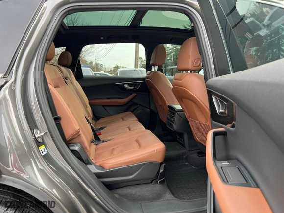 2021 Audi Q7 Premium with VIN WA1AXAF70MD033857, listed as a Copart auction lot 46061494 with 62,943 mi miles. Bid and sale history available at carsss.com. Image 6.