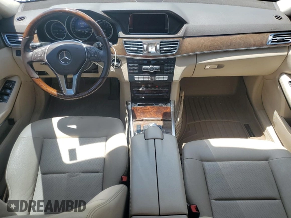 2014 Mercedes-Benz E 350 Luxury with VIN WDDHF8JB8EA776092, listed as a Copart auction lot 61545825 with 92,996 mi miles and Salvage title. Bid and sale history available at DreamBid. Image 8.